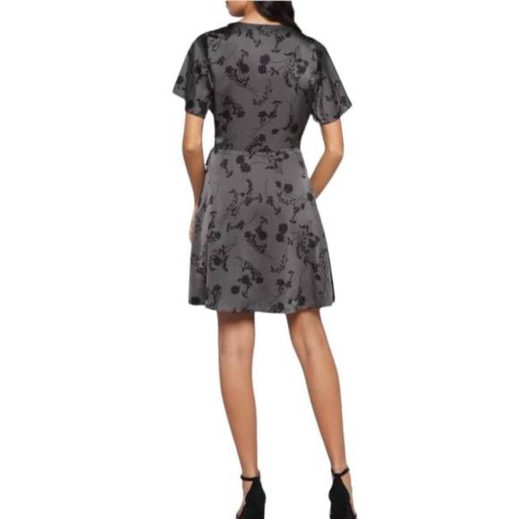 41 Hawthorne  Flutter Sleeve Mock Wrap Dress in Style Scarlet in Charcoal Size S - Picture 2 of 8